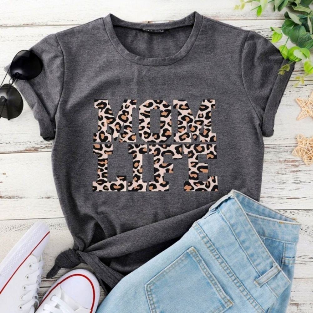Mom life tee